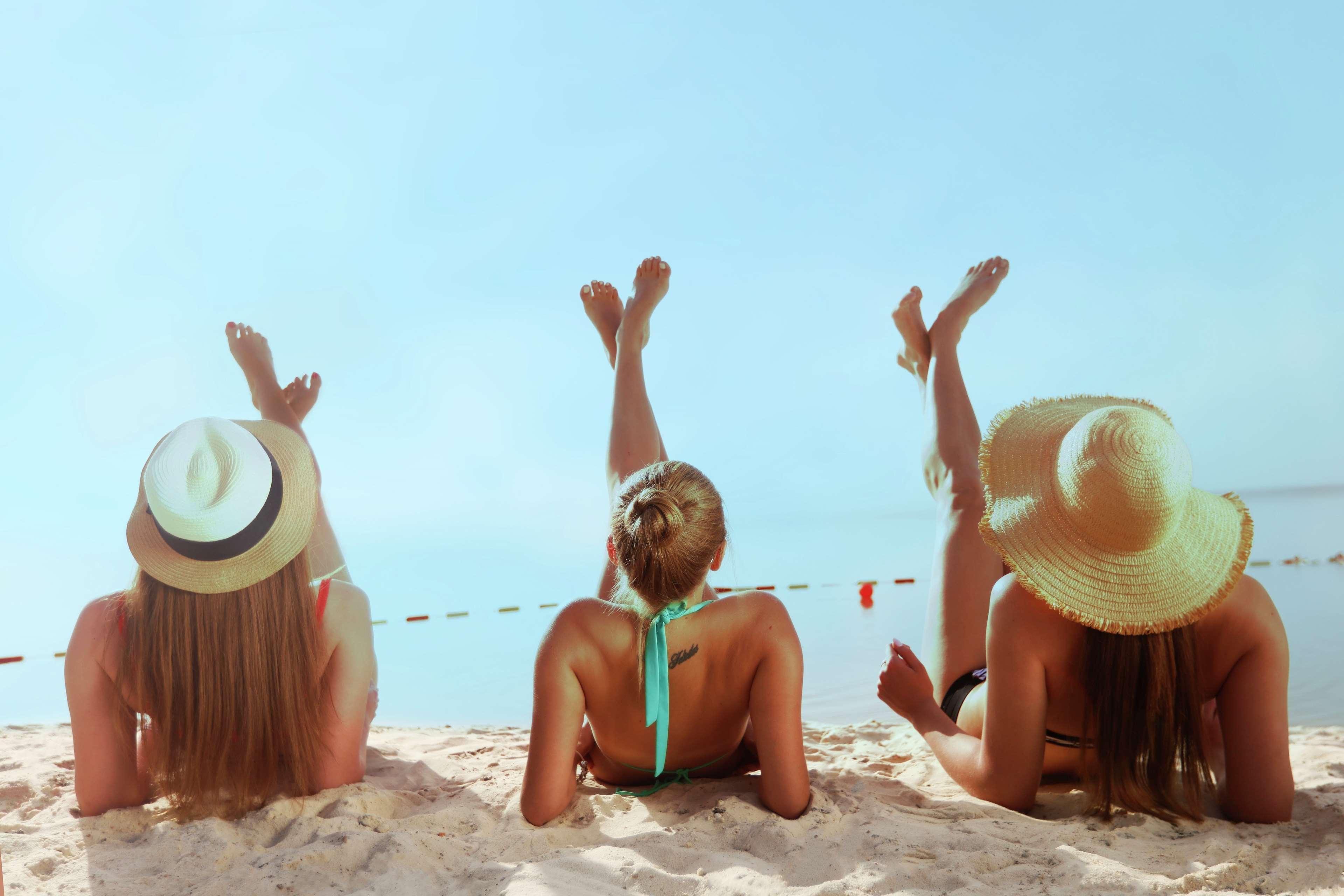 Hilton Dead Sea Resort & Spa Sweimeh Exterior foto Sunbathing