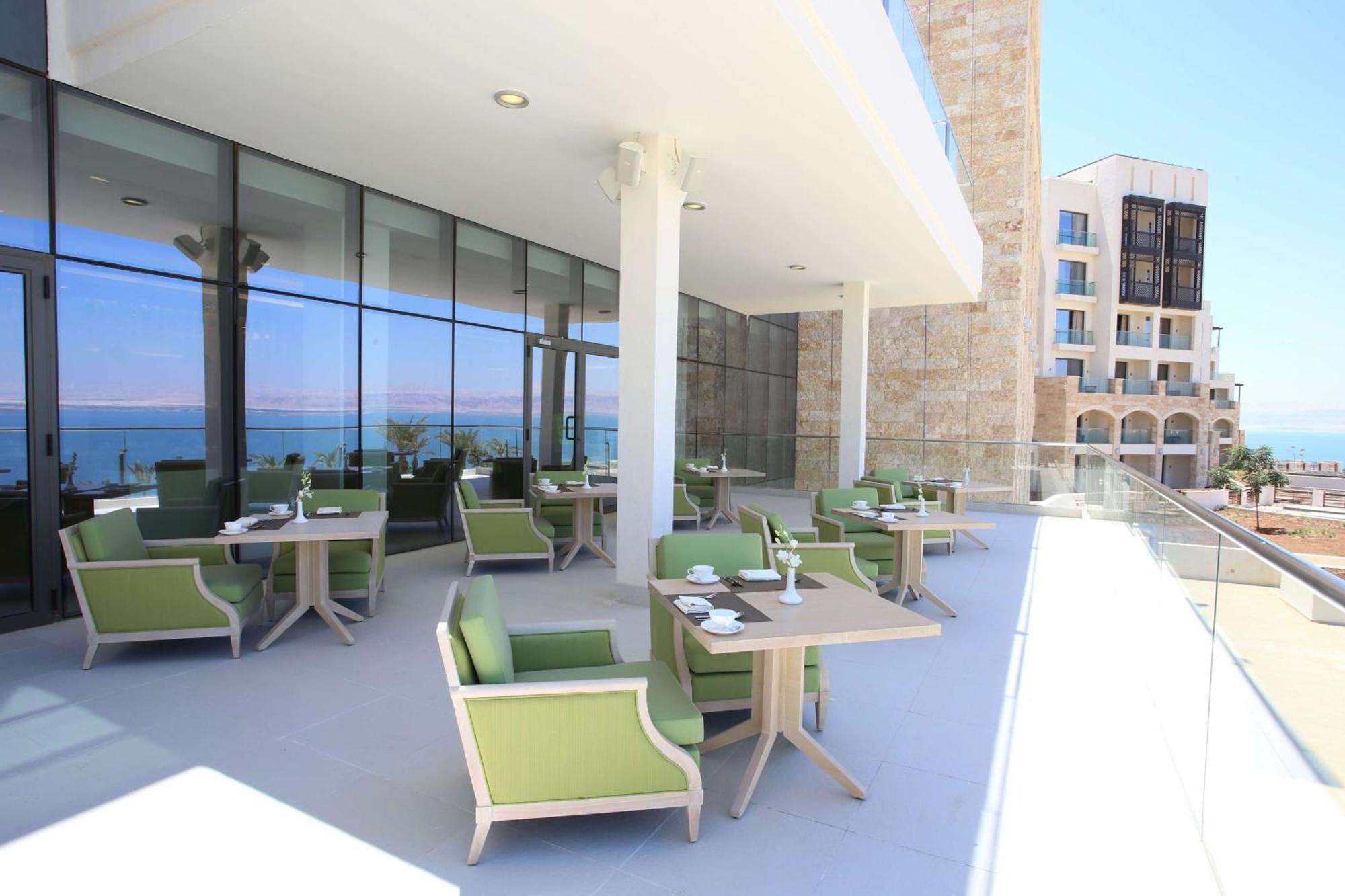 Hilton Dead Sea Resort & Spa Sweimeh Exterior foto The Terrace