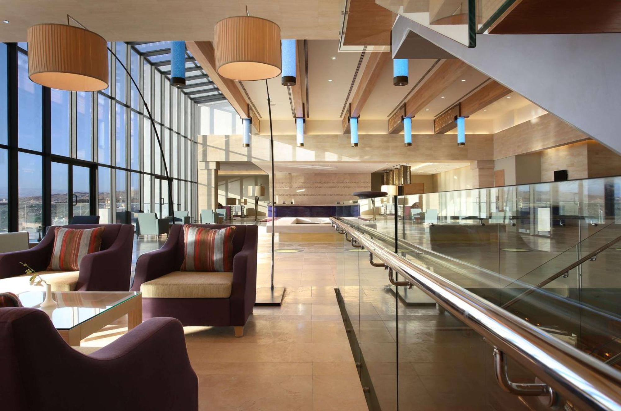 Hilton Dead Sea Resort & Spa Sweimeh Exterior foto The lounge at the airport