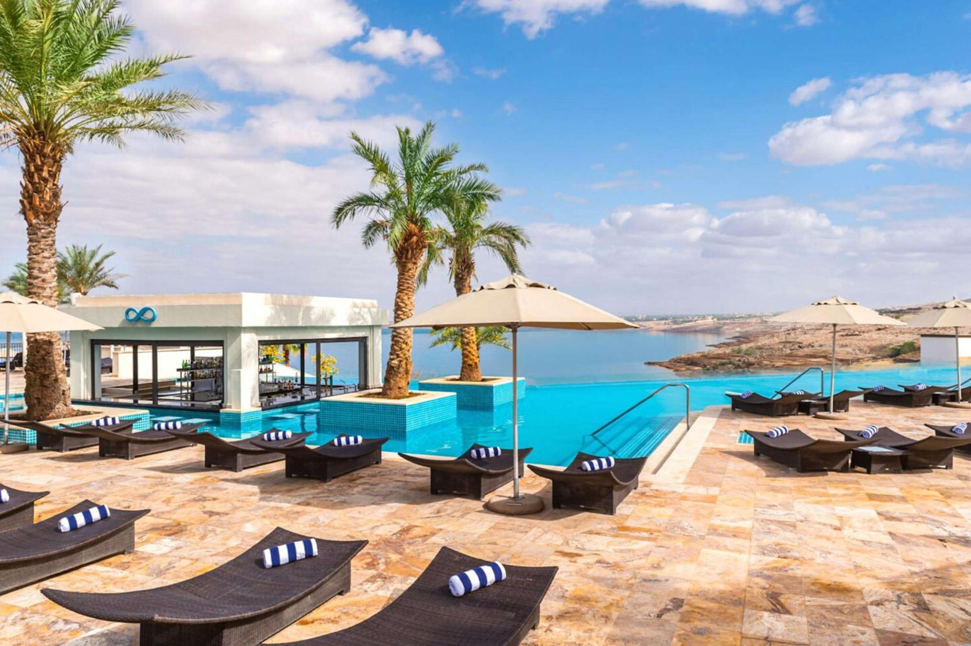 Hilton Dead Sea Resort & Spa Sweimeh Exterior foto The Dead Sea Spa at the Kempinski Hotel